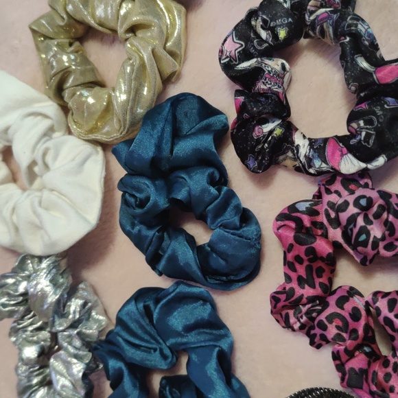 Hair accessories - Picture 4 of 4